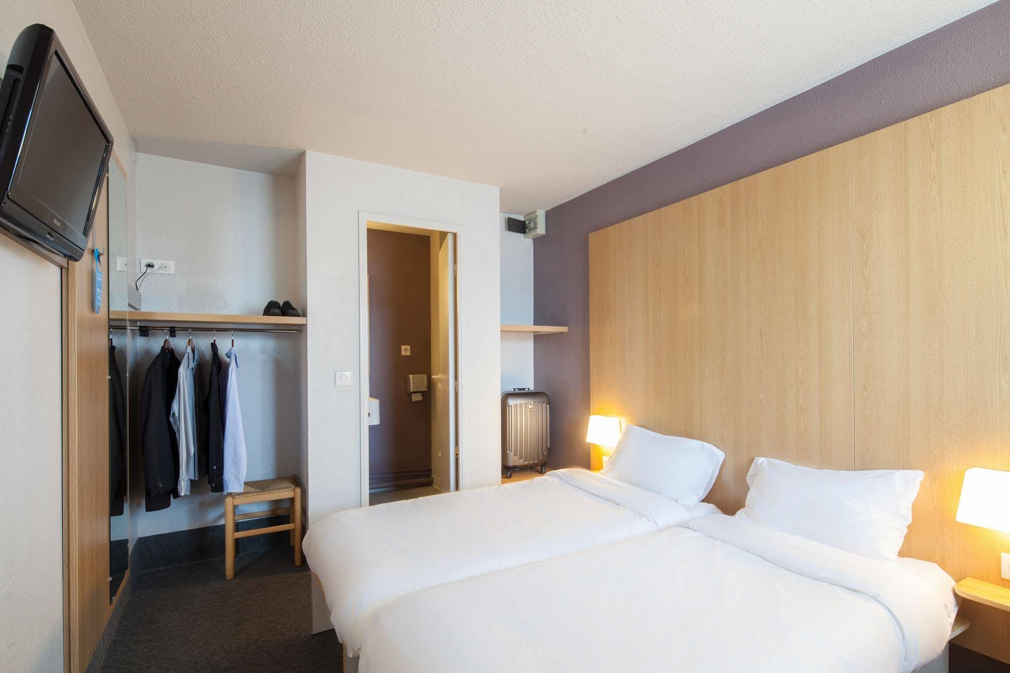 B&B Hotel Calais Coquelles Tunnel Sous La Manche Exterior photo